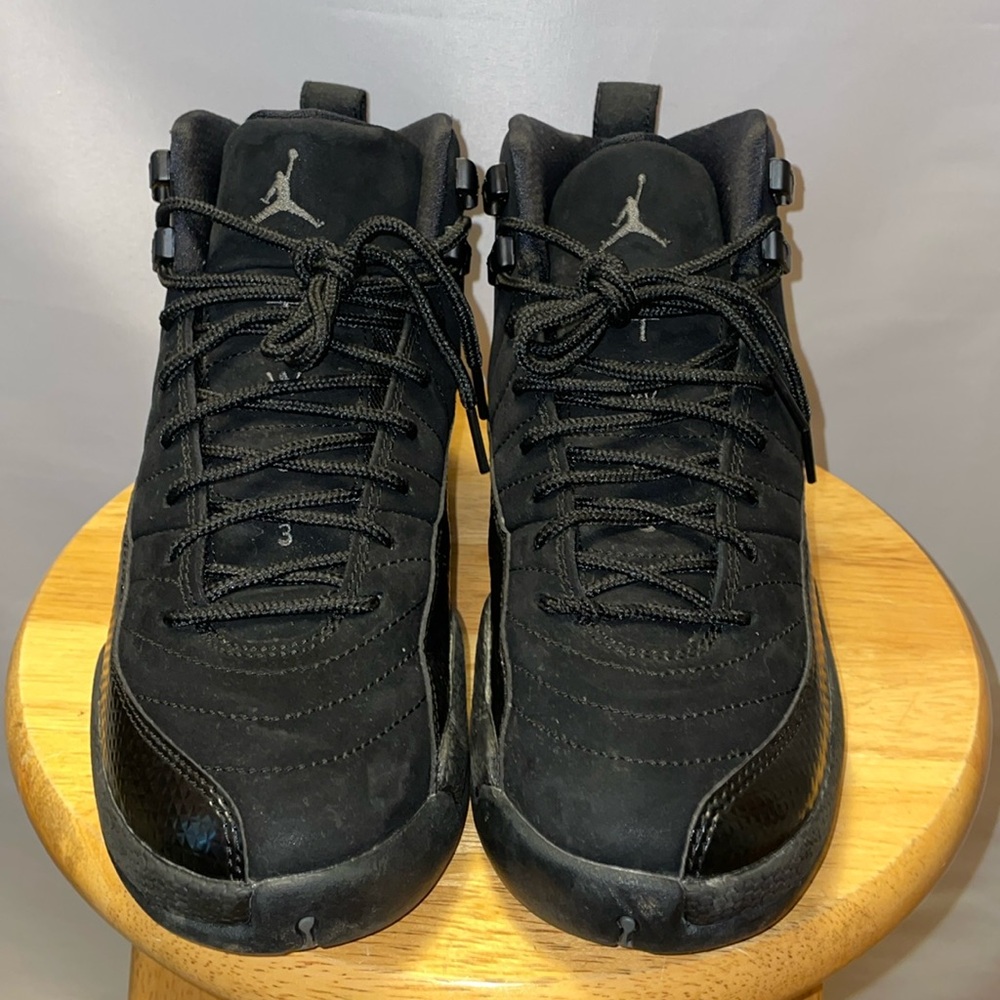 Air Jordan 12 Retro (Black & Pink)